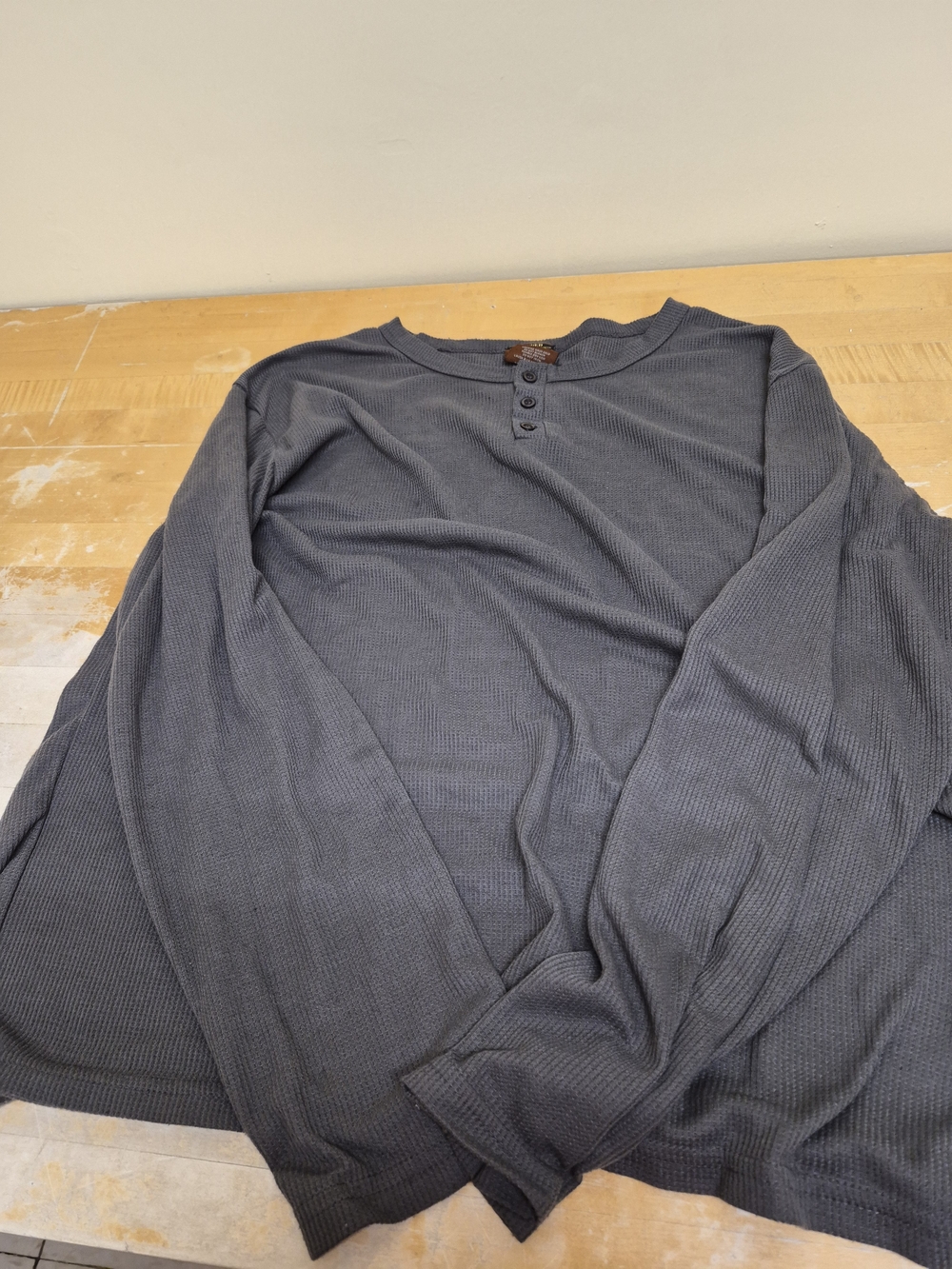Men's Long-Sleeve Waffle Rugged Wilderness Shirt - Charcoal